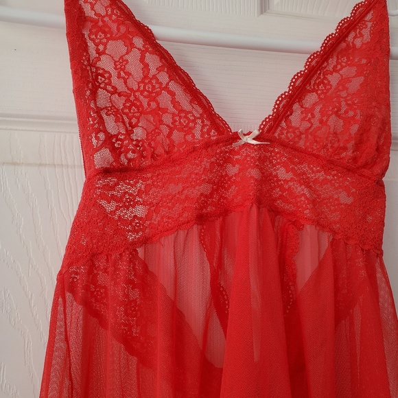 Victoria Secret Red babydoll nighty small lace and mesh lingerie with m thong - Picture 4 of 7